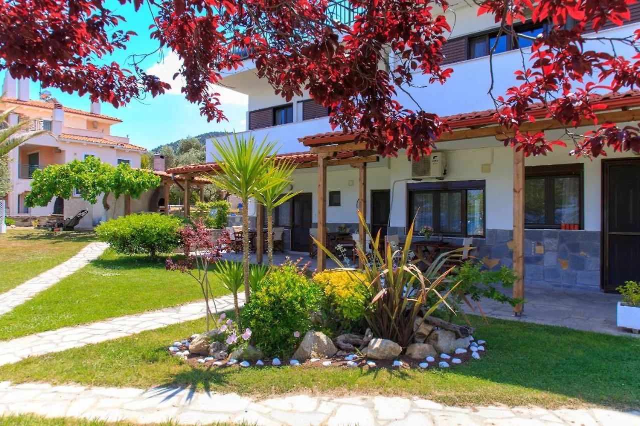 Emi House Aparthotel Βουρβουρού 0*,