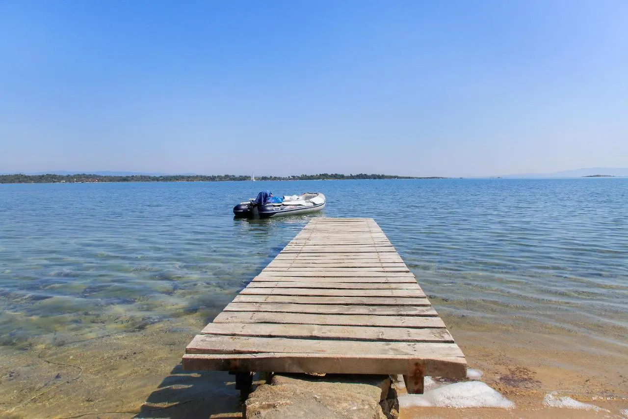 Emi House Aparthotel Vourvourou Greece