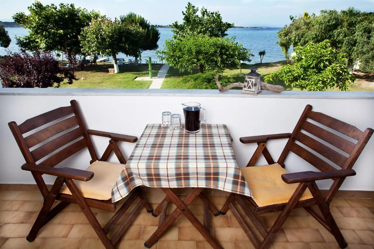Emi House Aparthotel Vourvourou